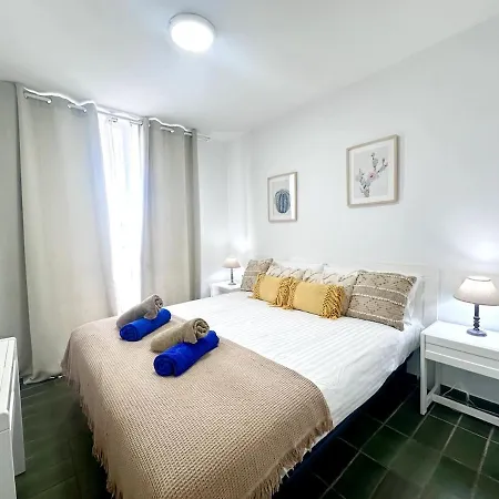 Apartment 2the Location - Americas & Parking *